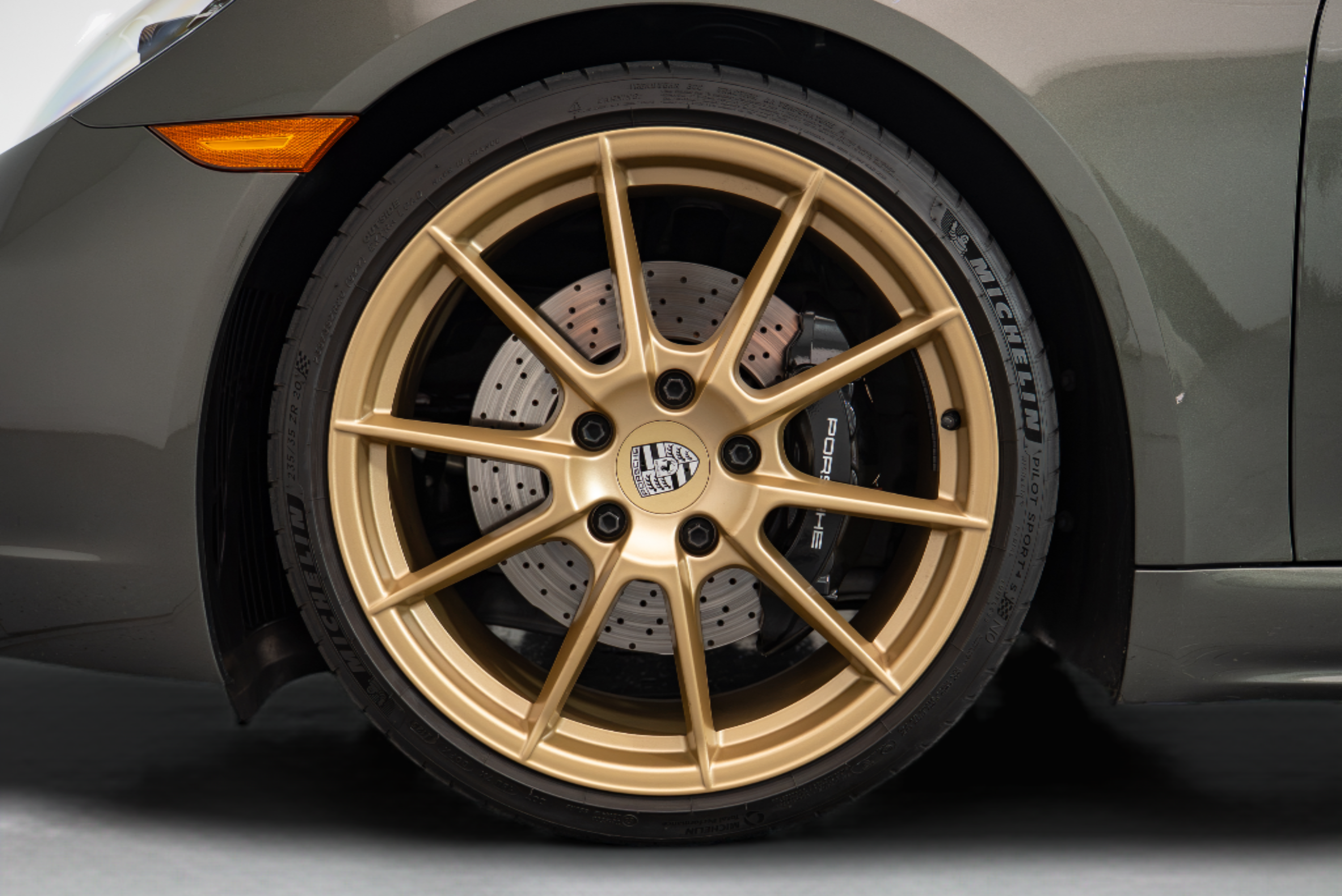 2025 Porsche 718 Cayman GTS 4.0