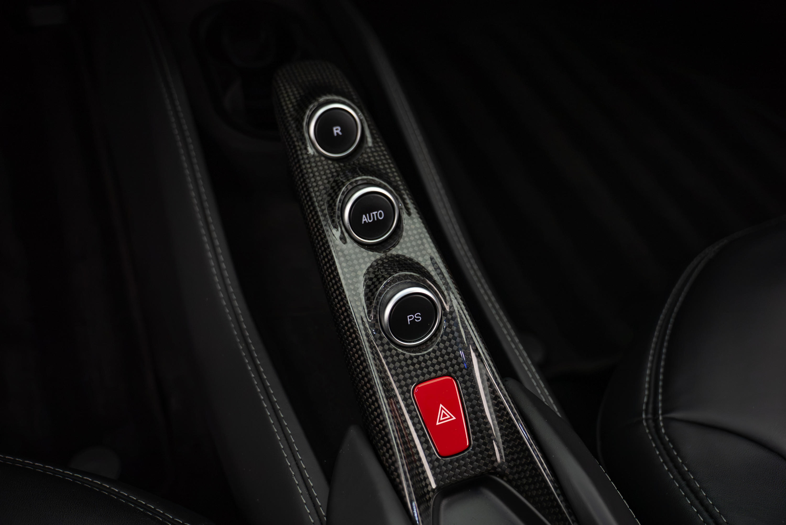 2020 Ferrari F8 Tributo Base