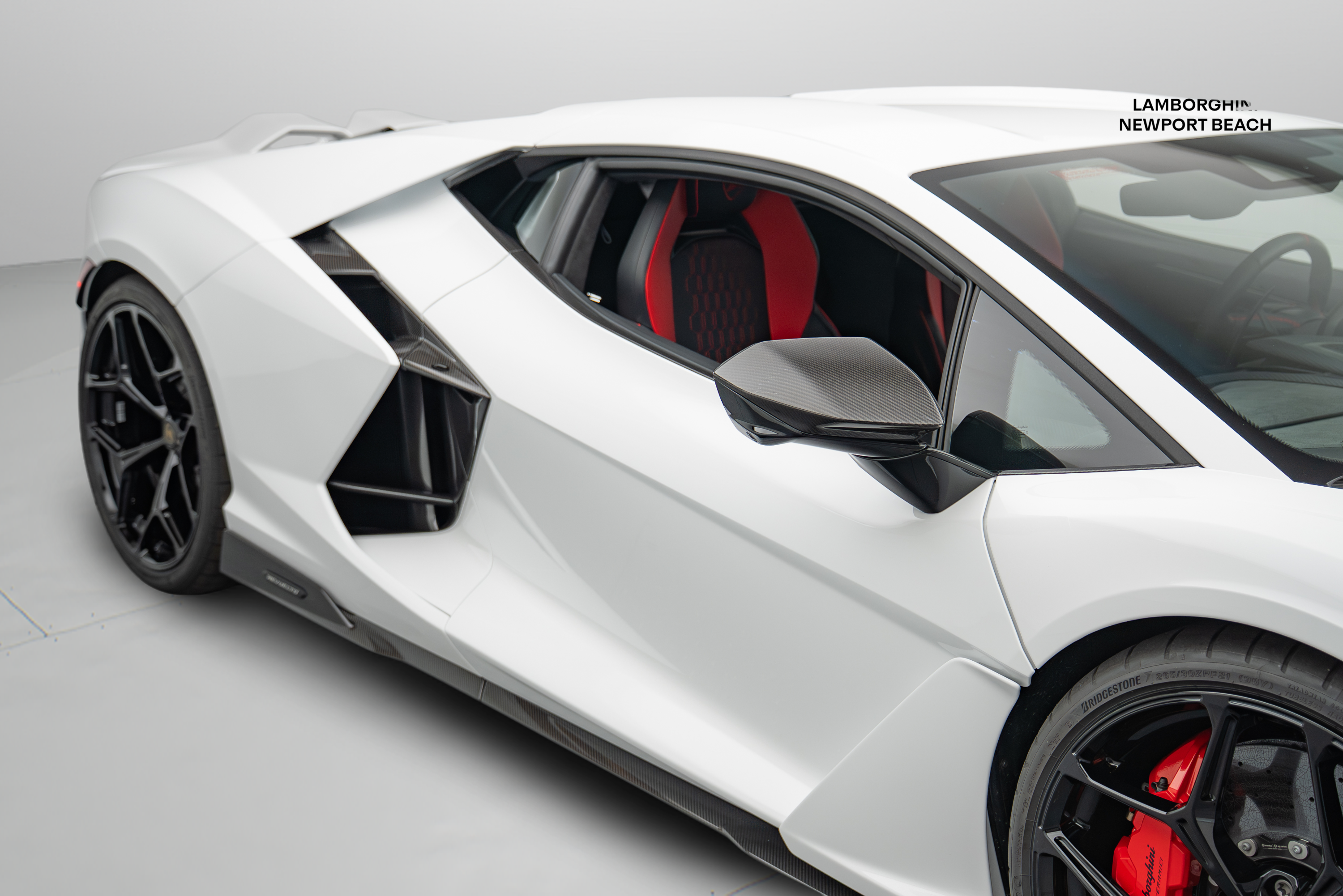 2026 Lamborghini Revuelto Revuelto