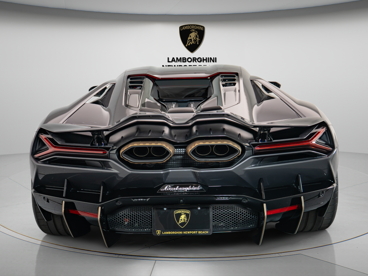 2026 Lamborghini Revuelto Base
