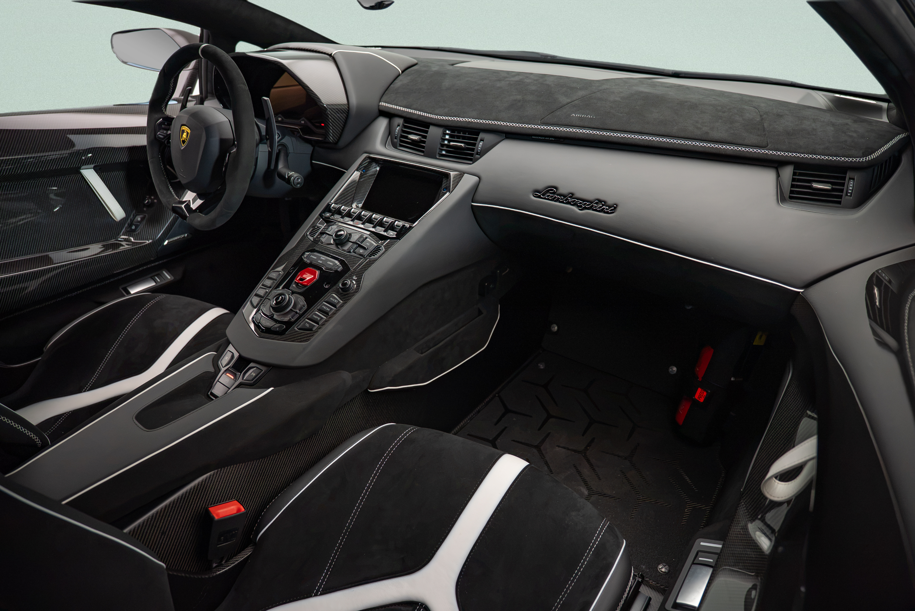 2020 Lamborghini Aventador LP 770-4 SVJ