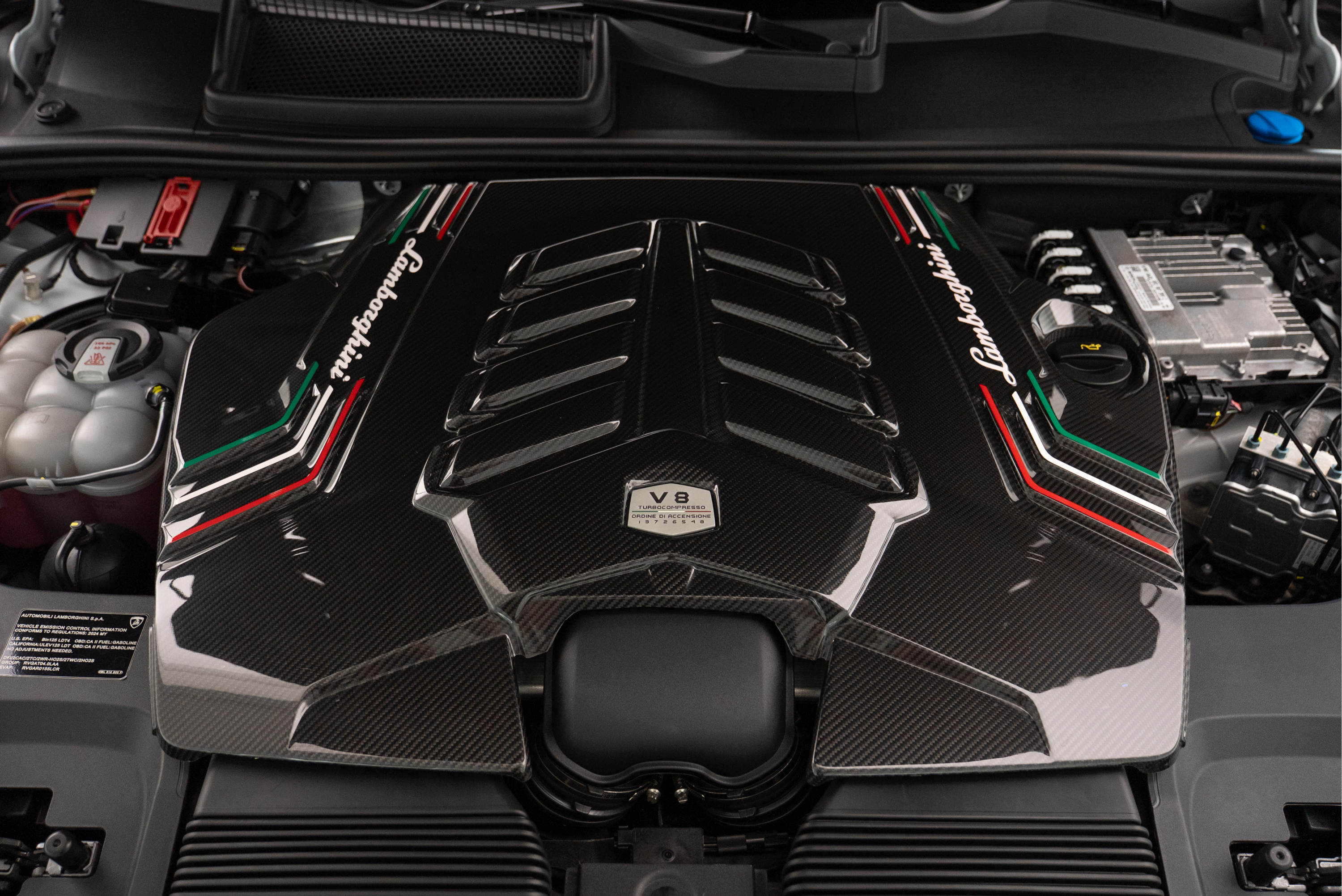 2024 Lamborghini Urus S