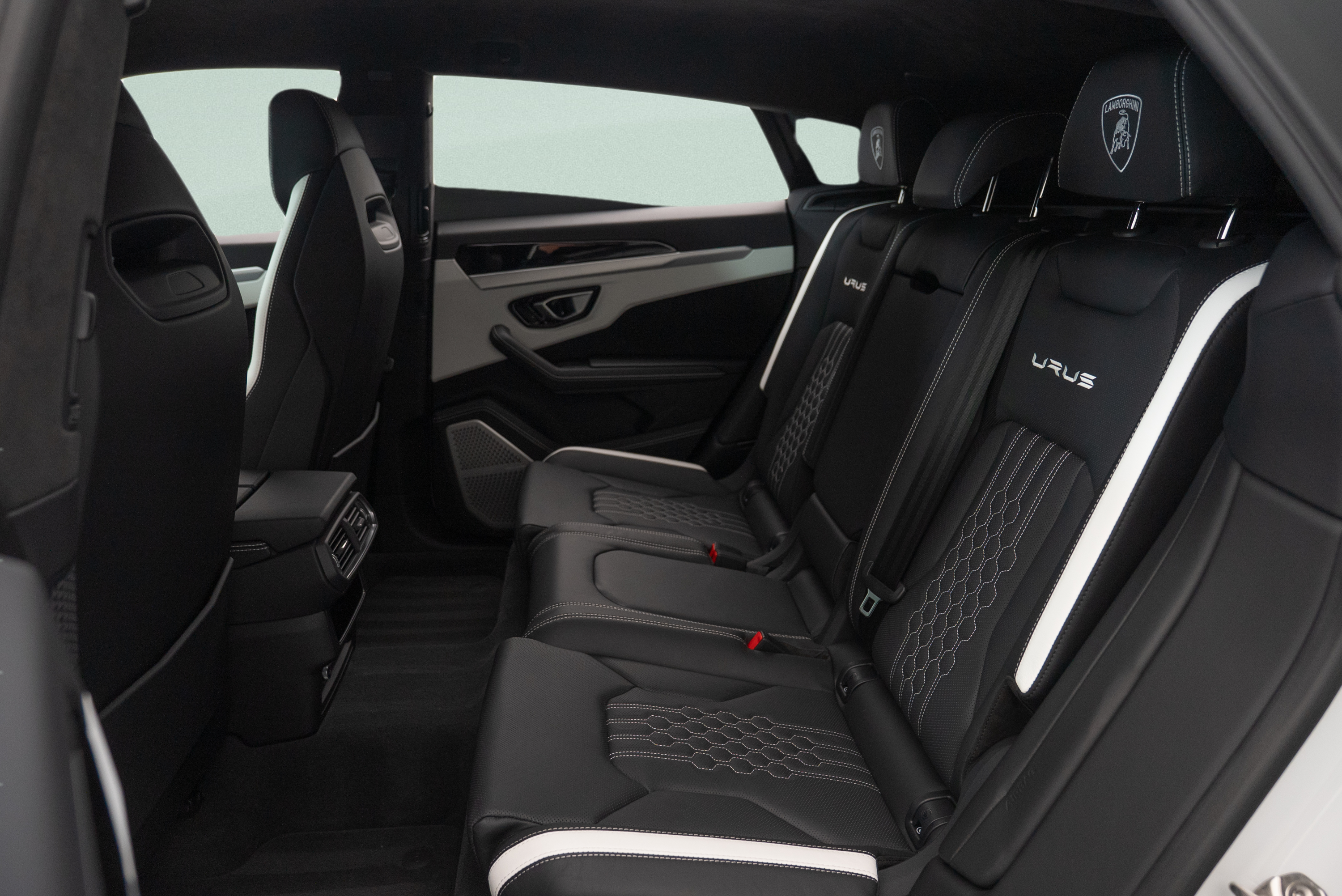 2024 Lamborghini Urus S