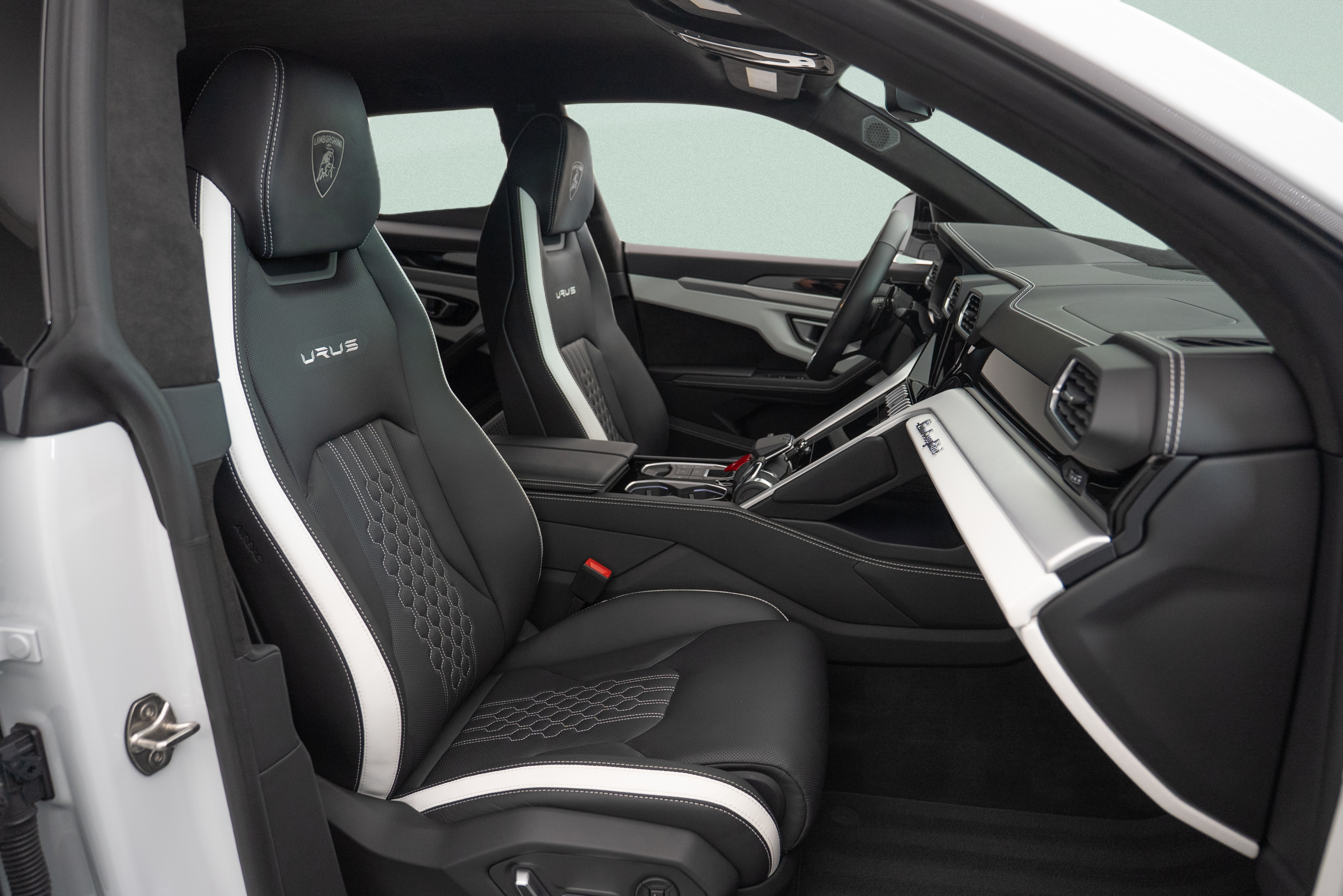 2024 Lamborghini Urus S