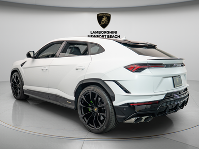 2023 Lamborghini Urus S
