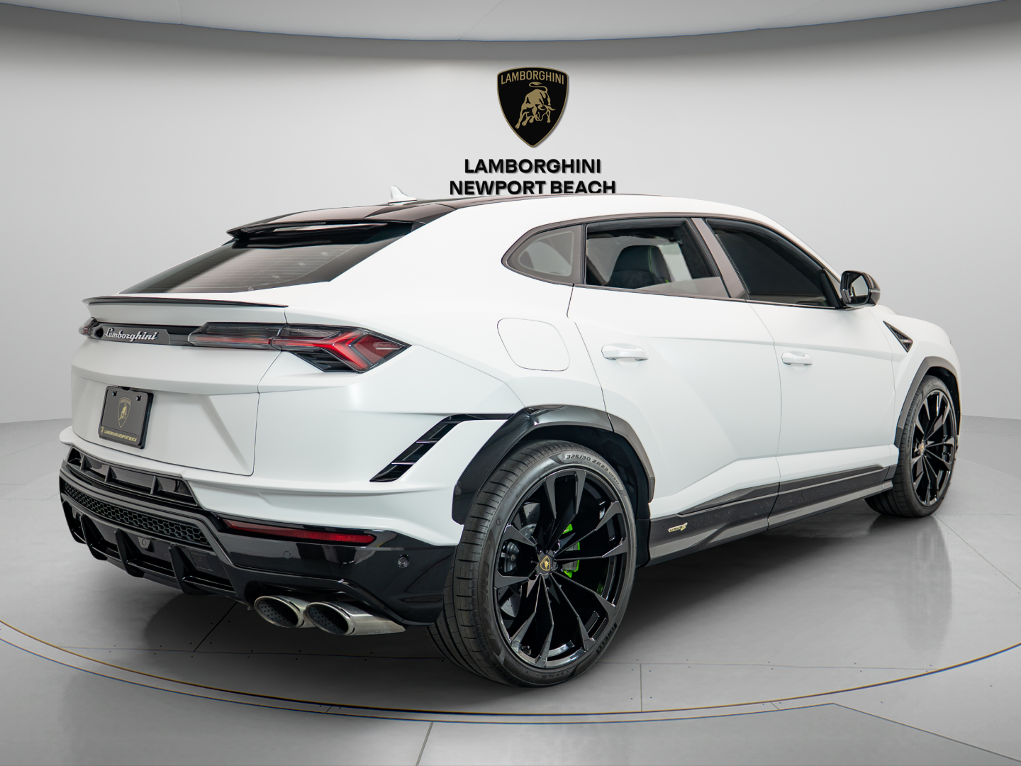 2023 Lamborghini Urus S