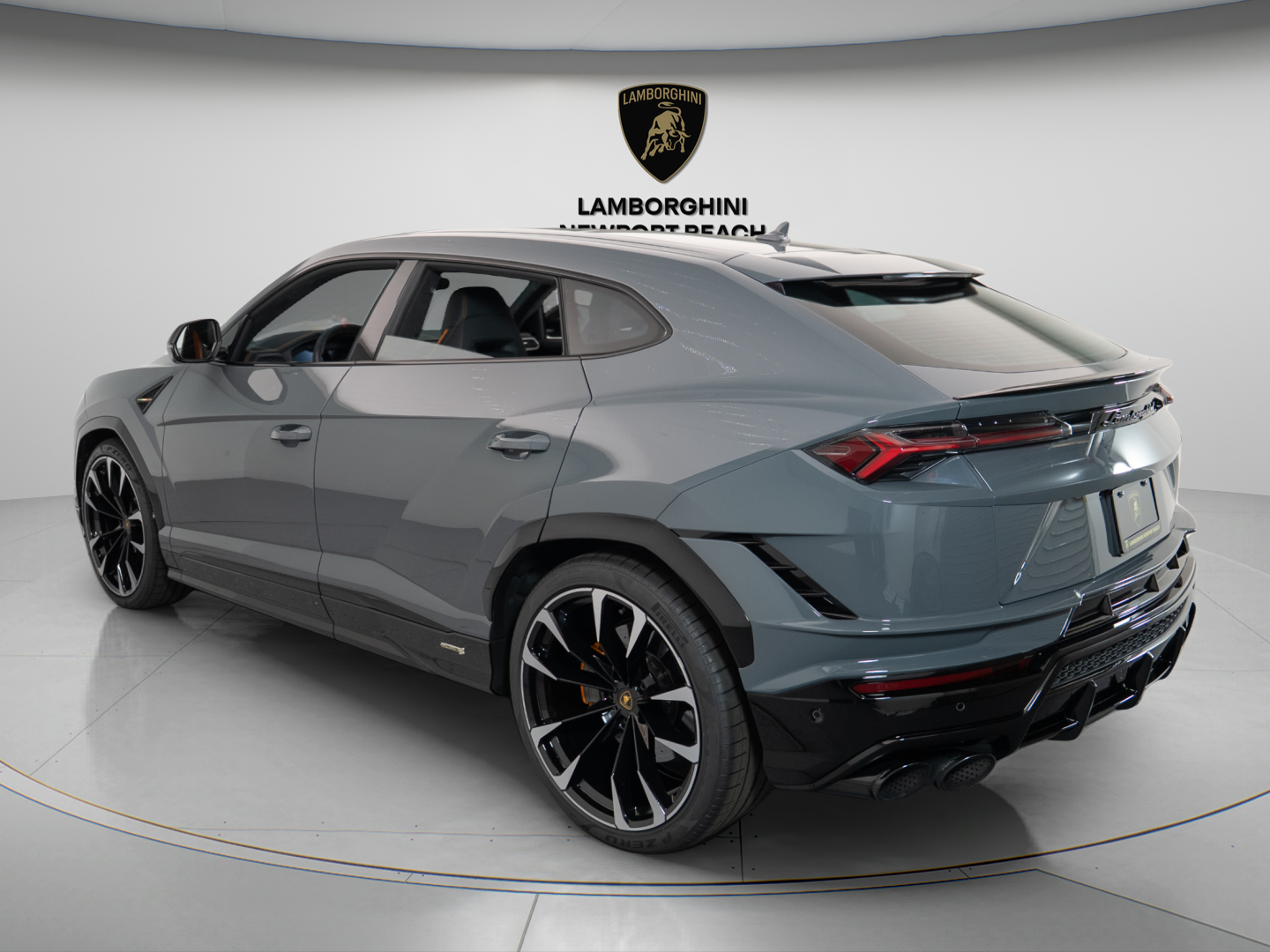 2024 Lamborghini Urus S