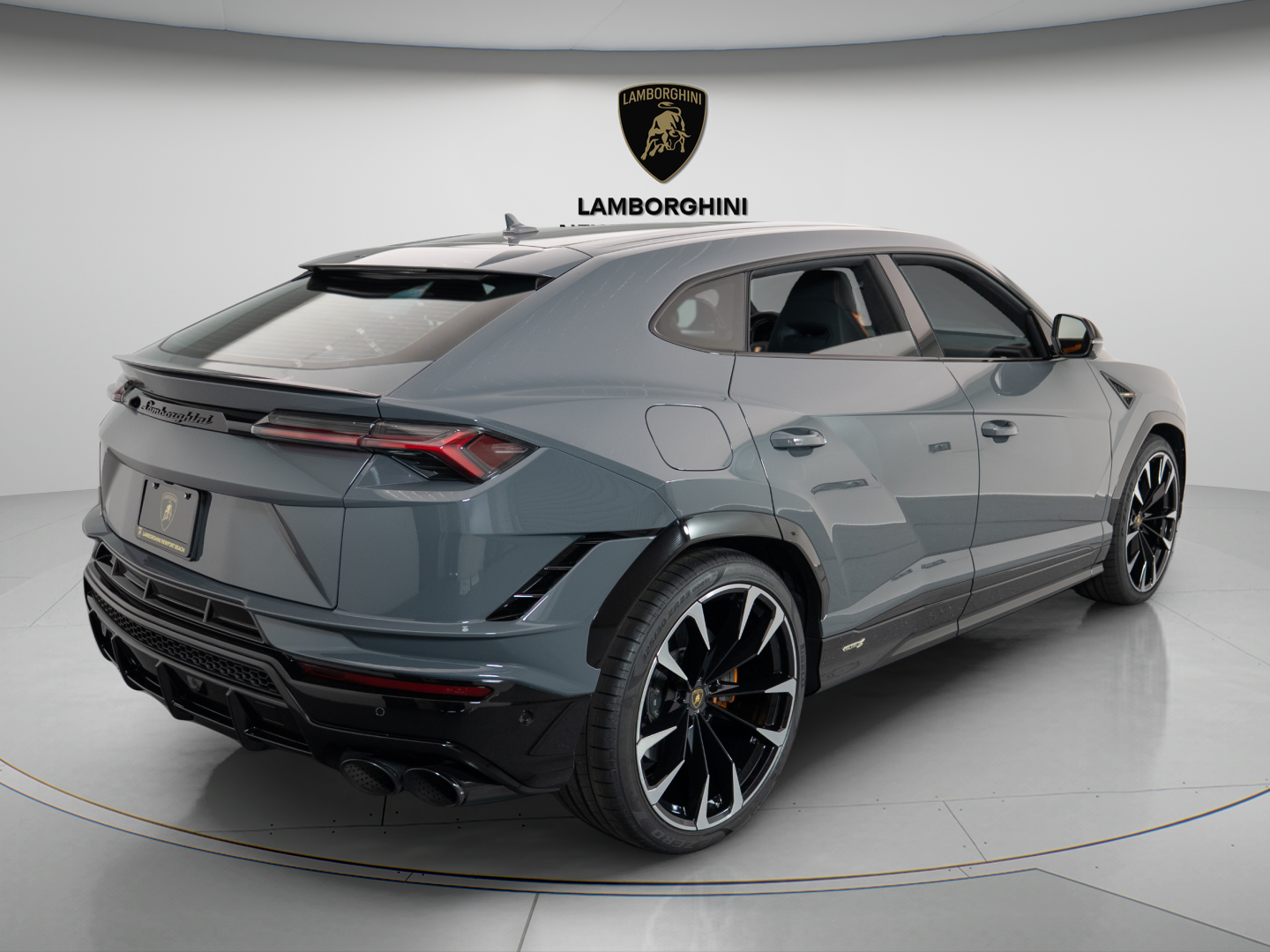 2024 Lamborghini Urus S