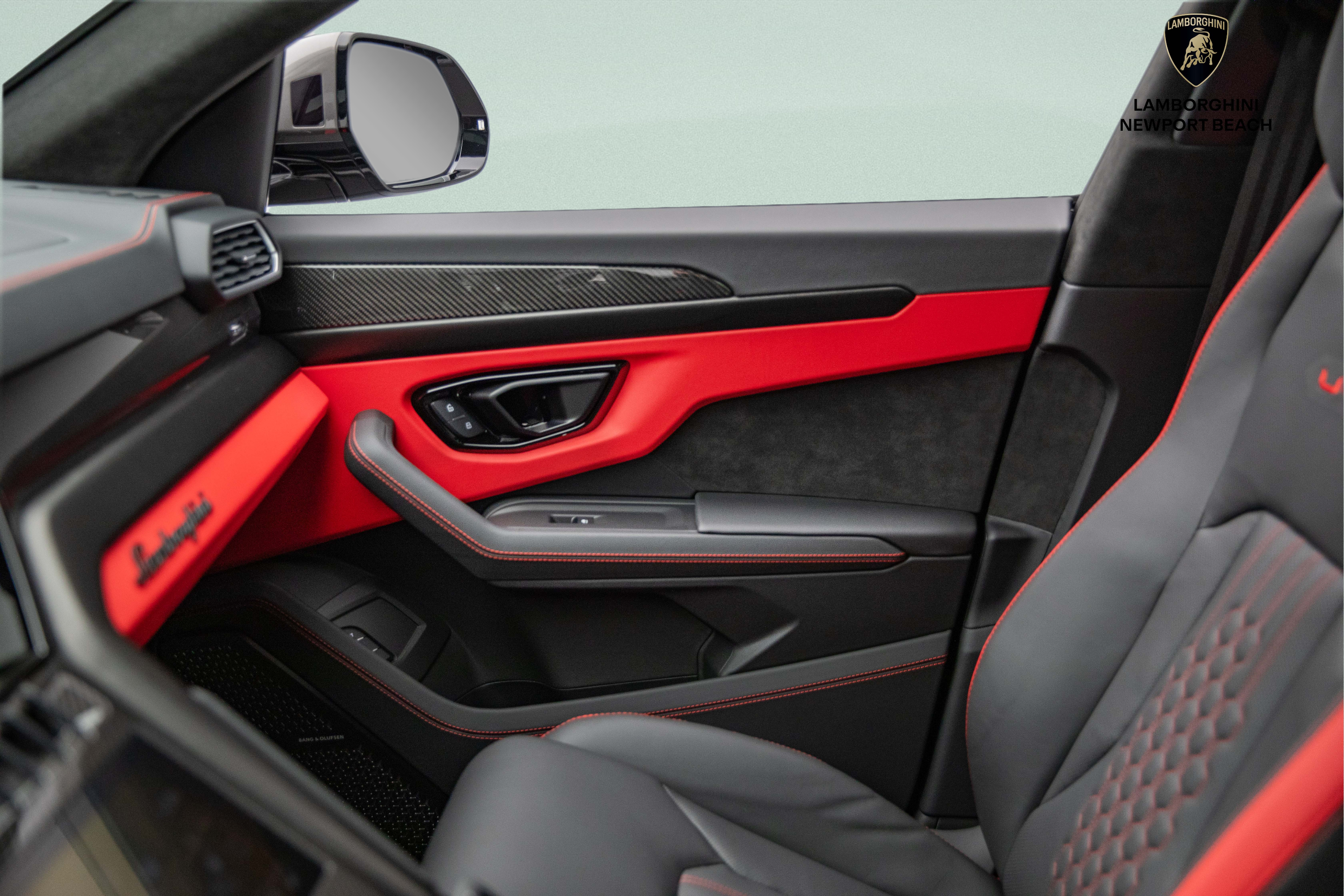 2024 Lamborghini Urus S