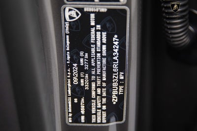 2024 Lamborghini Urus S