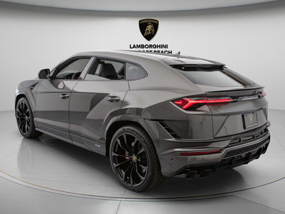2024 Lamborghini Urus S
