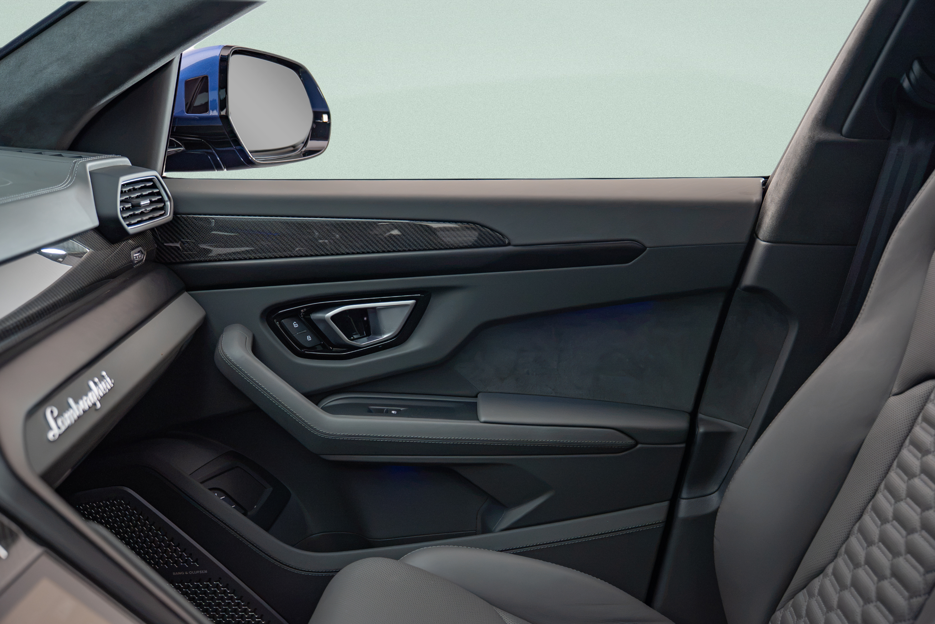 2024 Lamborghini Urus S