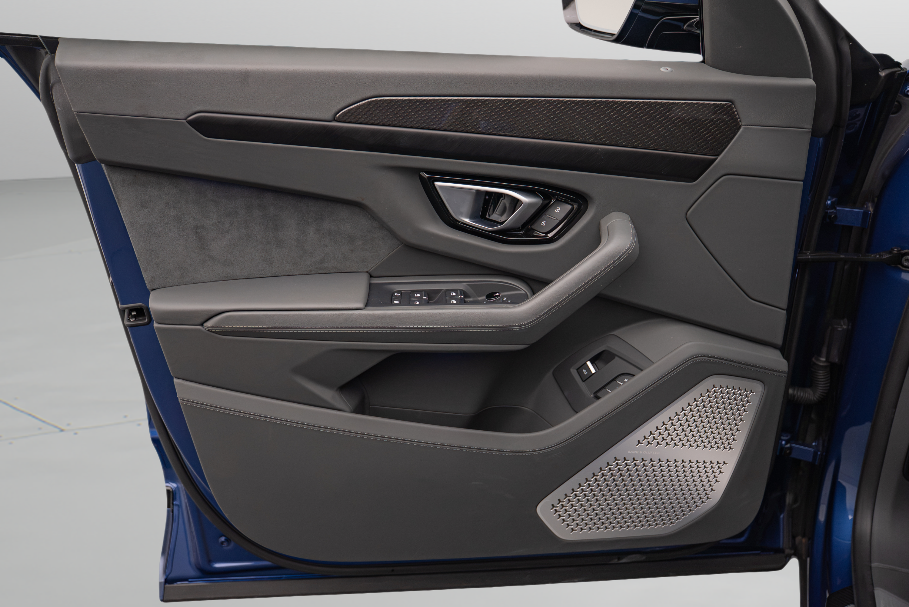 2024 Lamborghini Urus S