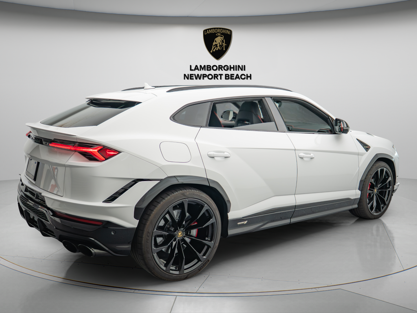 2024 Lamborghini Urus S