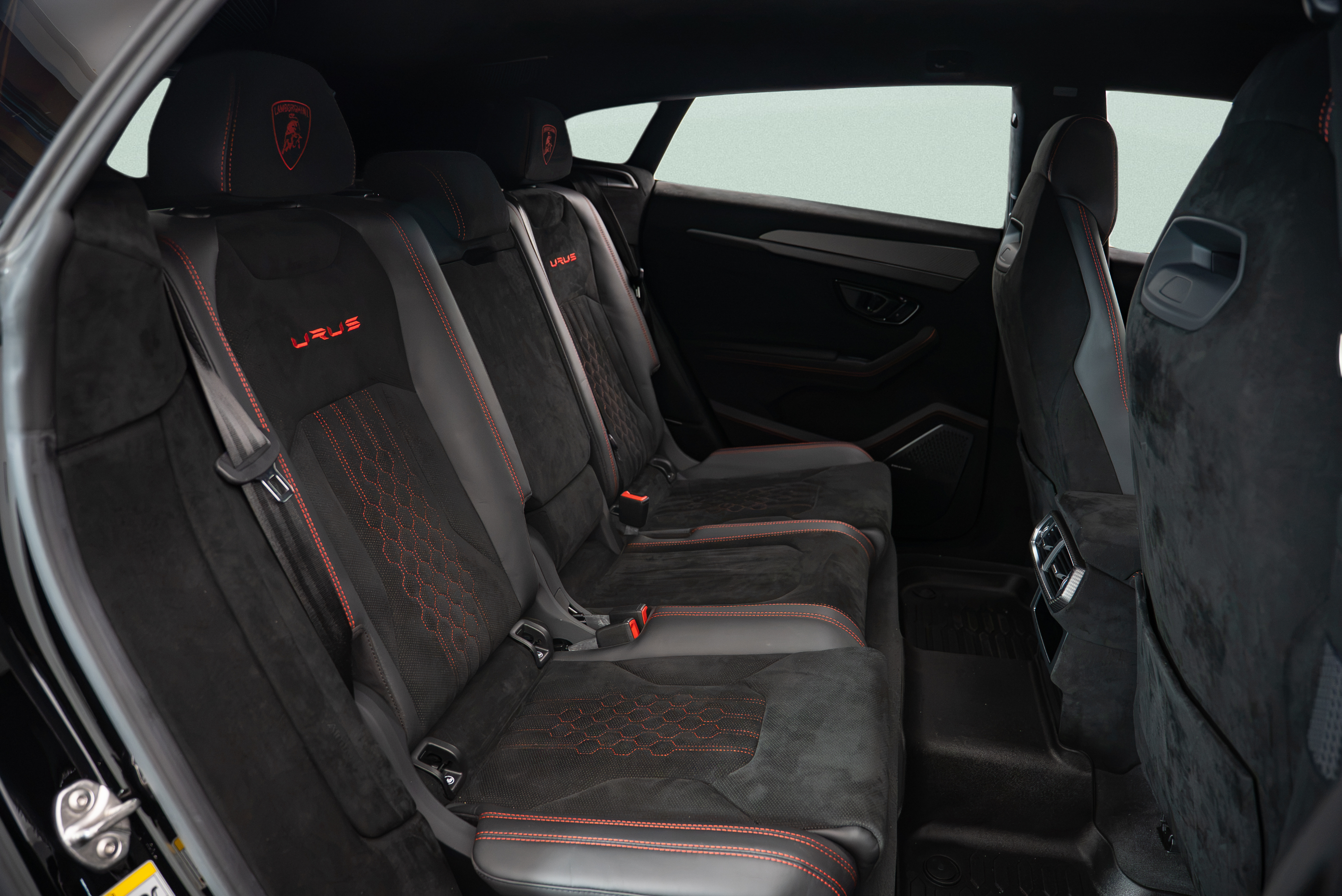 2023 Lamborghini Urus Performante
