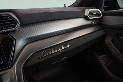 2023 Lamborghini Urus Performante
