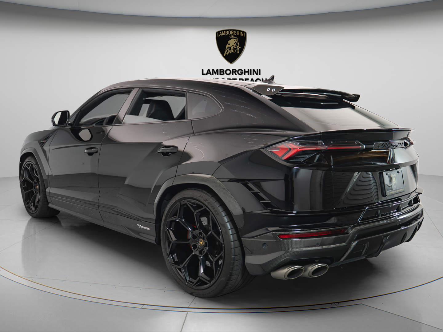 2023 Lamborghini Urus Performante