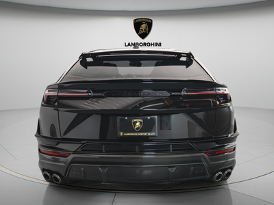 2023 Lamborghini Urus Performante