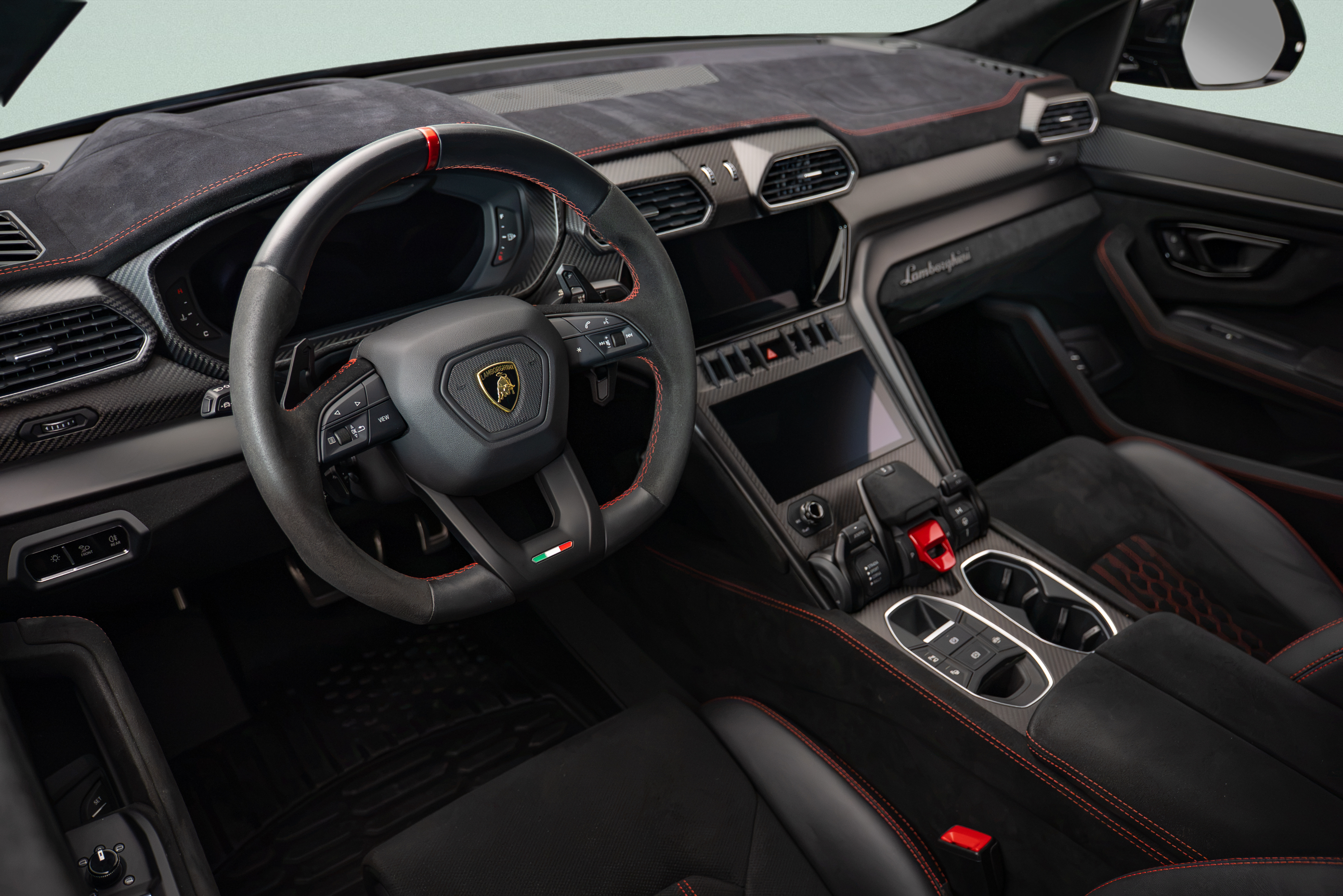 2023 Lamborghini Urus Performante