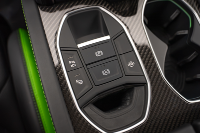 2024 Lamborghini Urus Performante