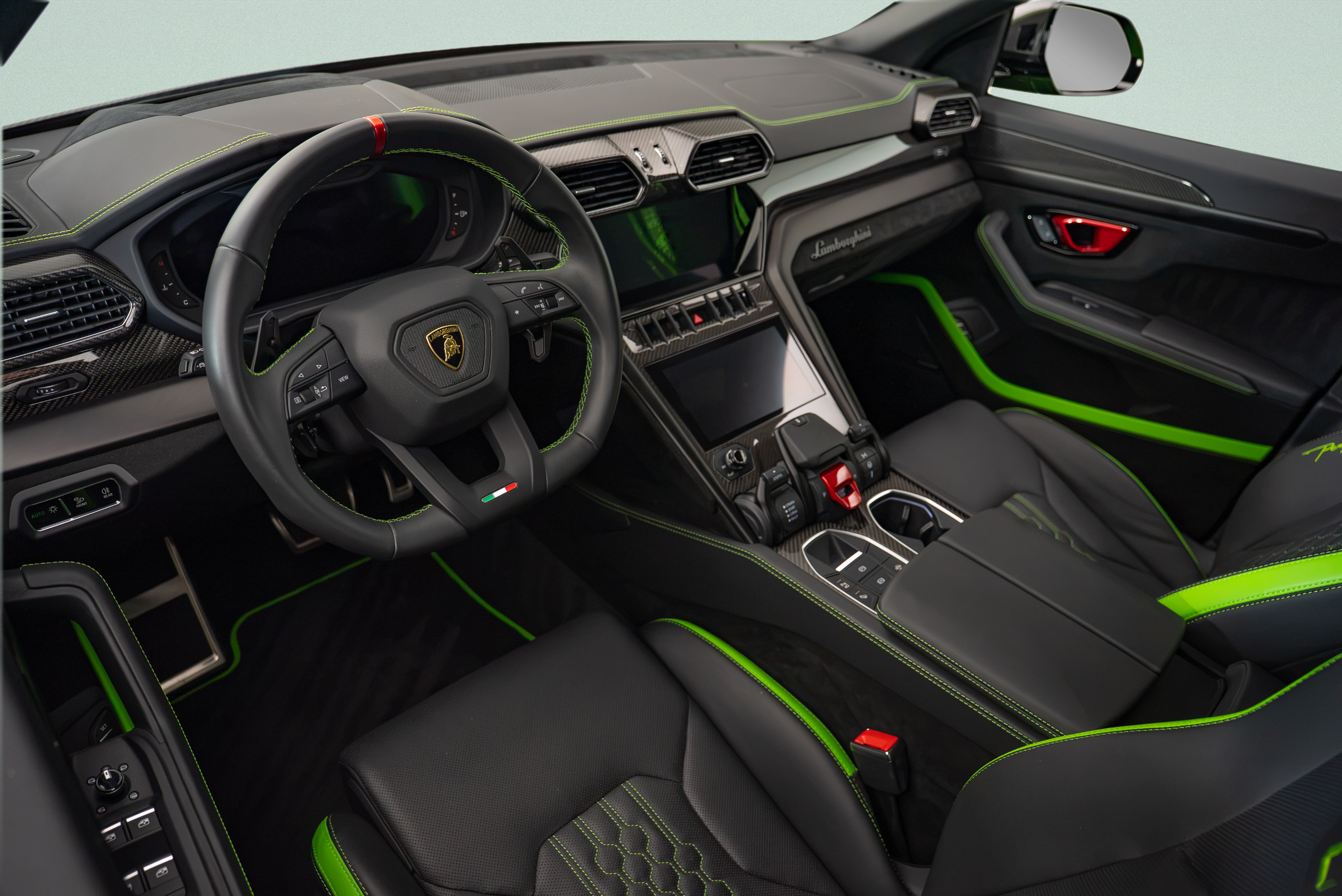 2024 Lamborghini Urus Performante