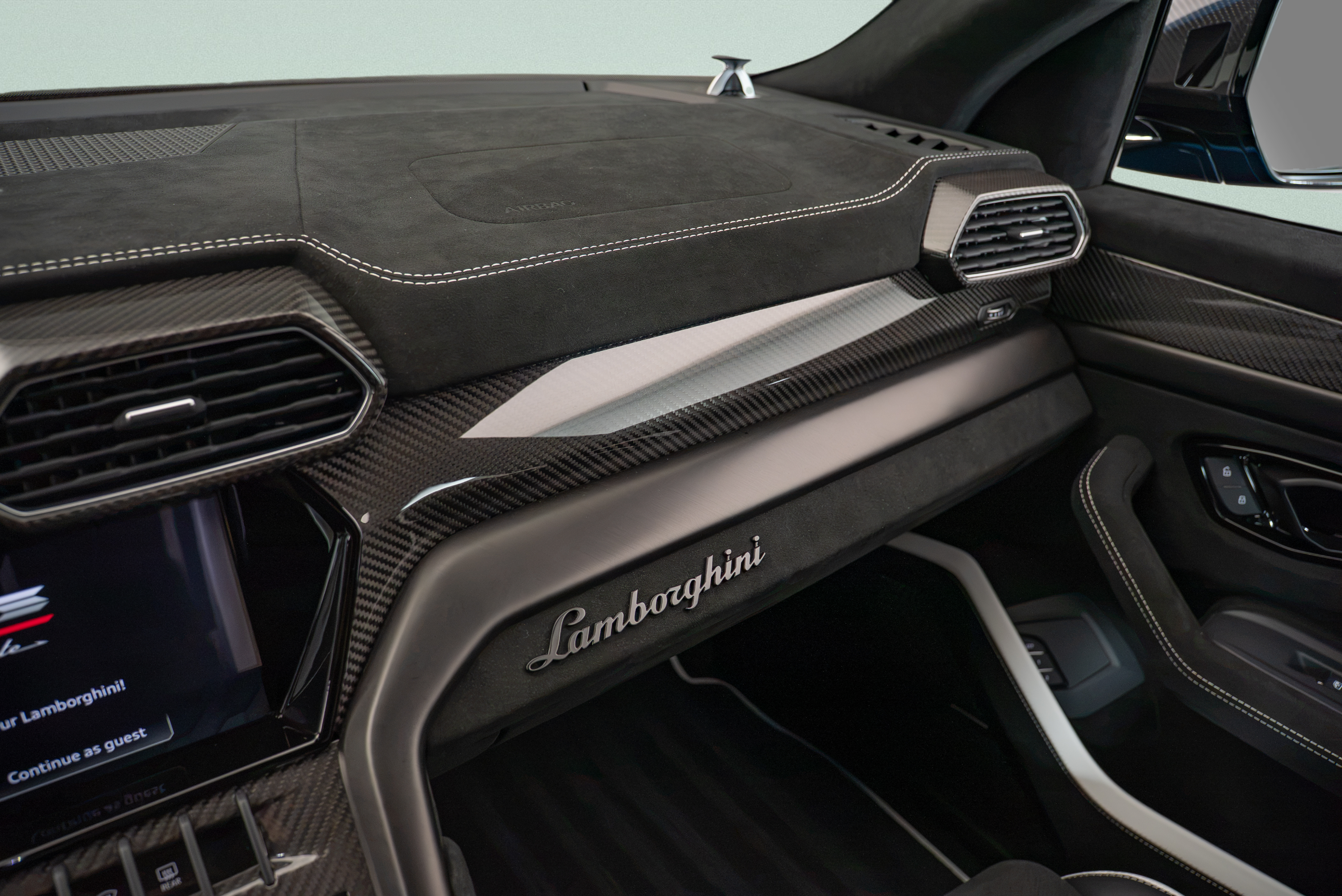 2024 Lamborghini Urus Performante