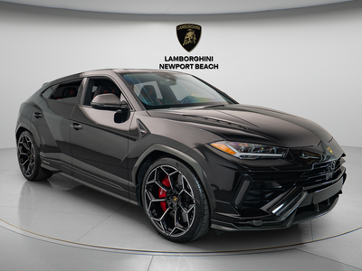 2023 Lamborghini Urus Performante