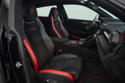 2023 Lamborghini Urus Performante