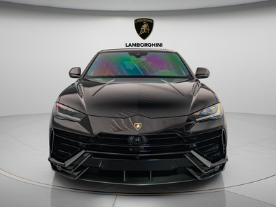 2023 Lamborghini Urus Performante