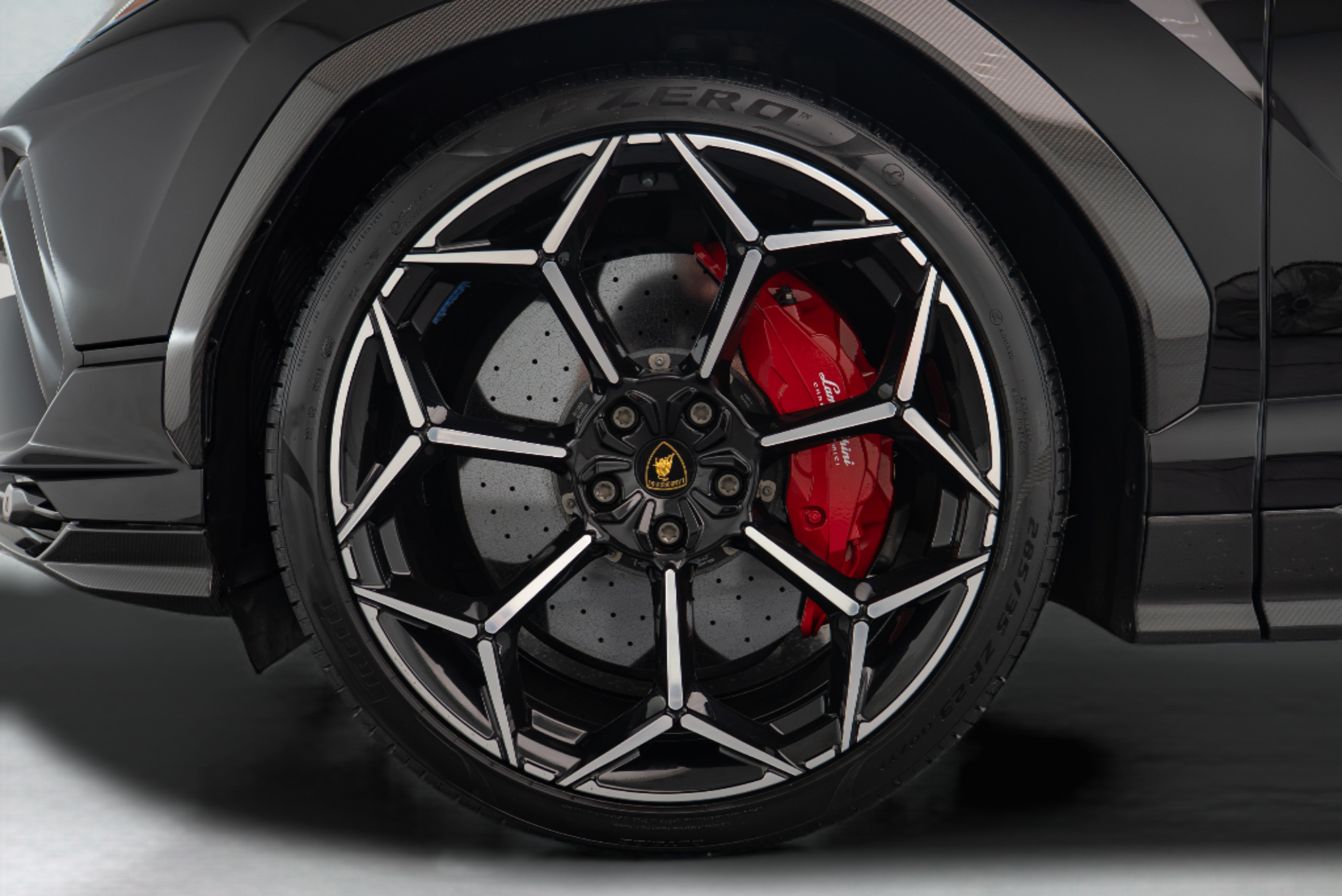 2023 Lamborghini Urus Performante