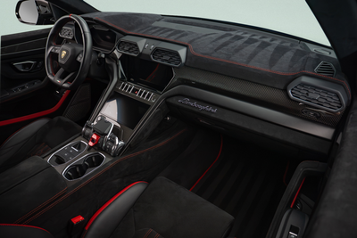 2023 Lamborghini Urus Performante