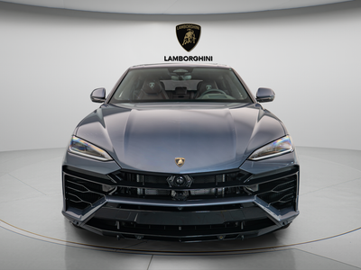 2026 Lamborghini Urus SE