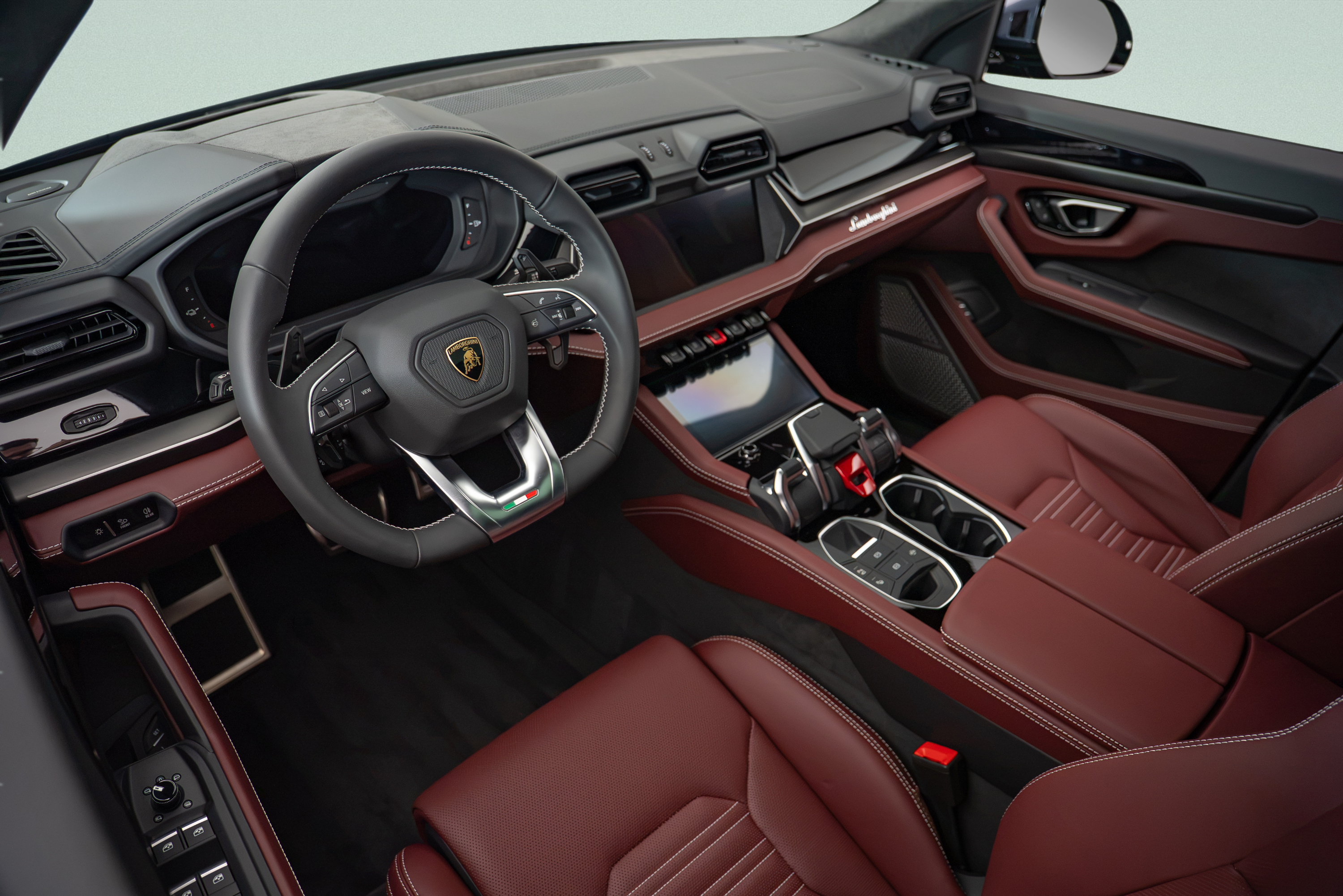 2026 Lamborghini Urus SE
