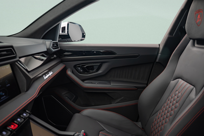 2025 Lamborghini Urus SE