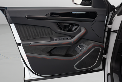 2025 Lamborghini Urus SE