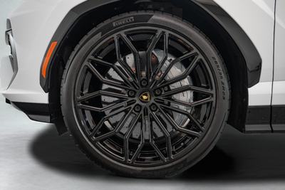 2025 Lamborghini Urus SE