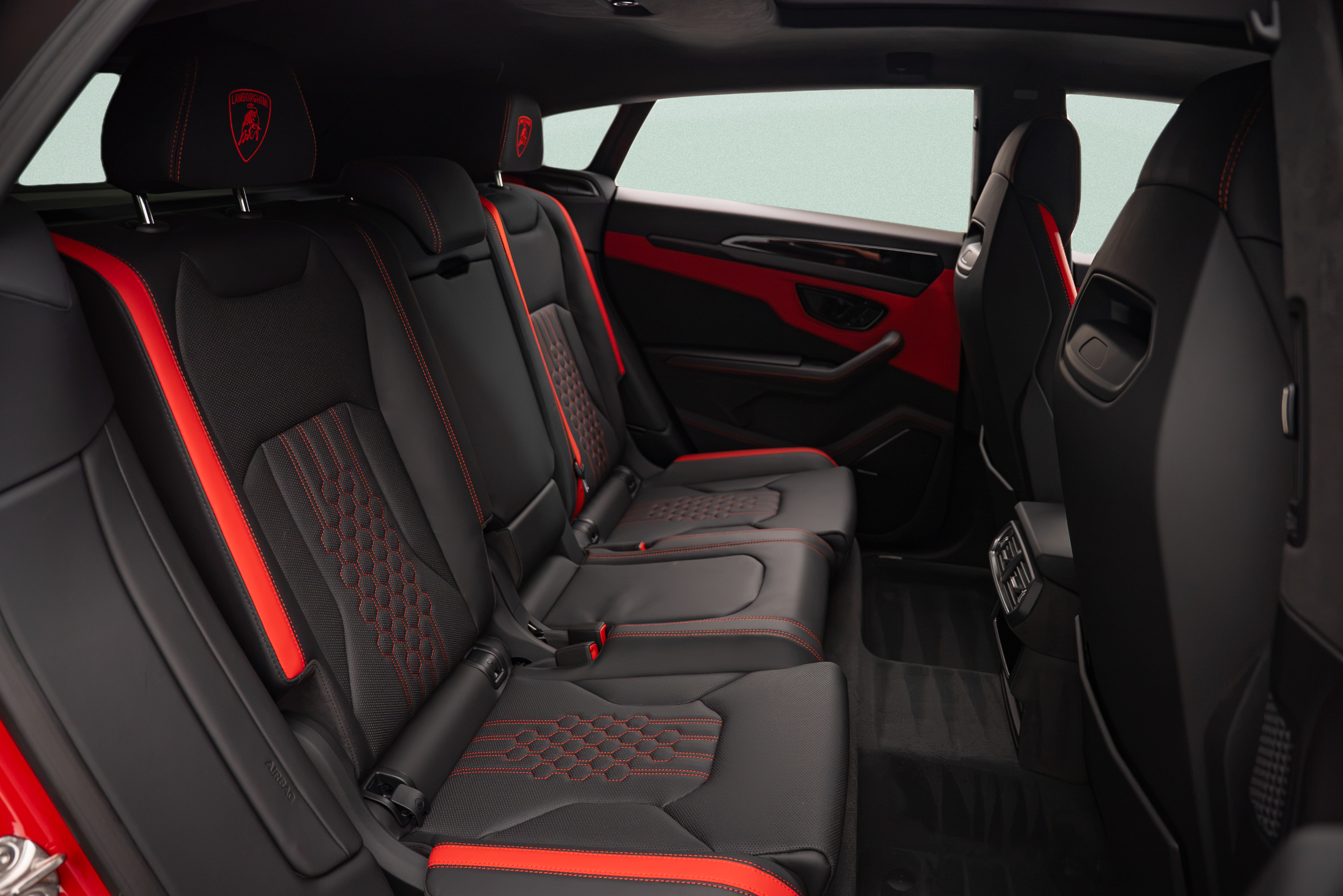 2026 Lamborghini Urus SE