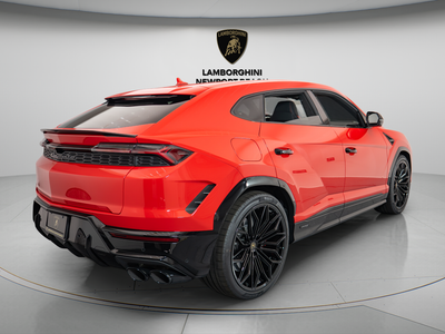 2026 Lamborghini Urus SE