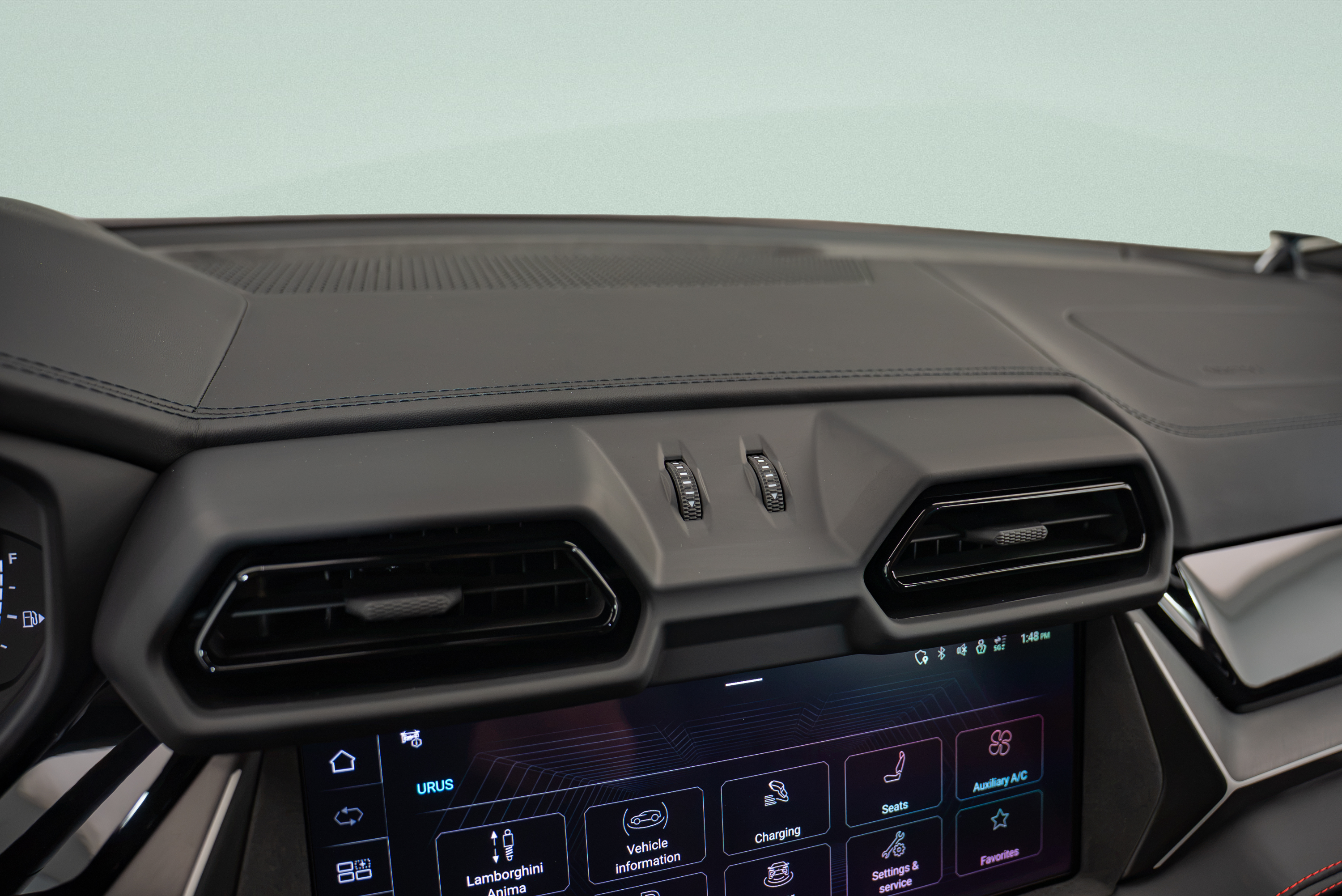 2026 Lamborghini Urus SE