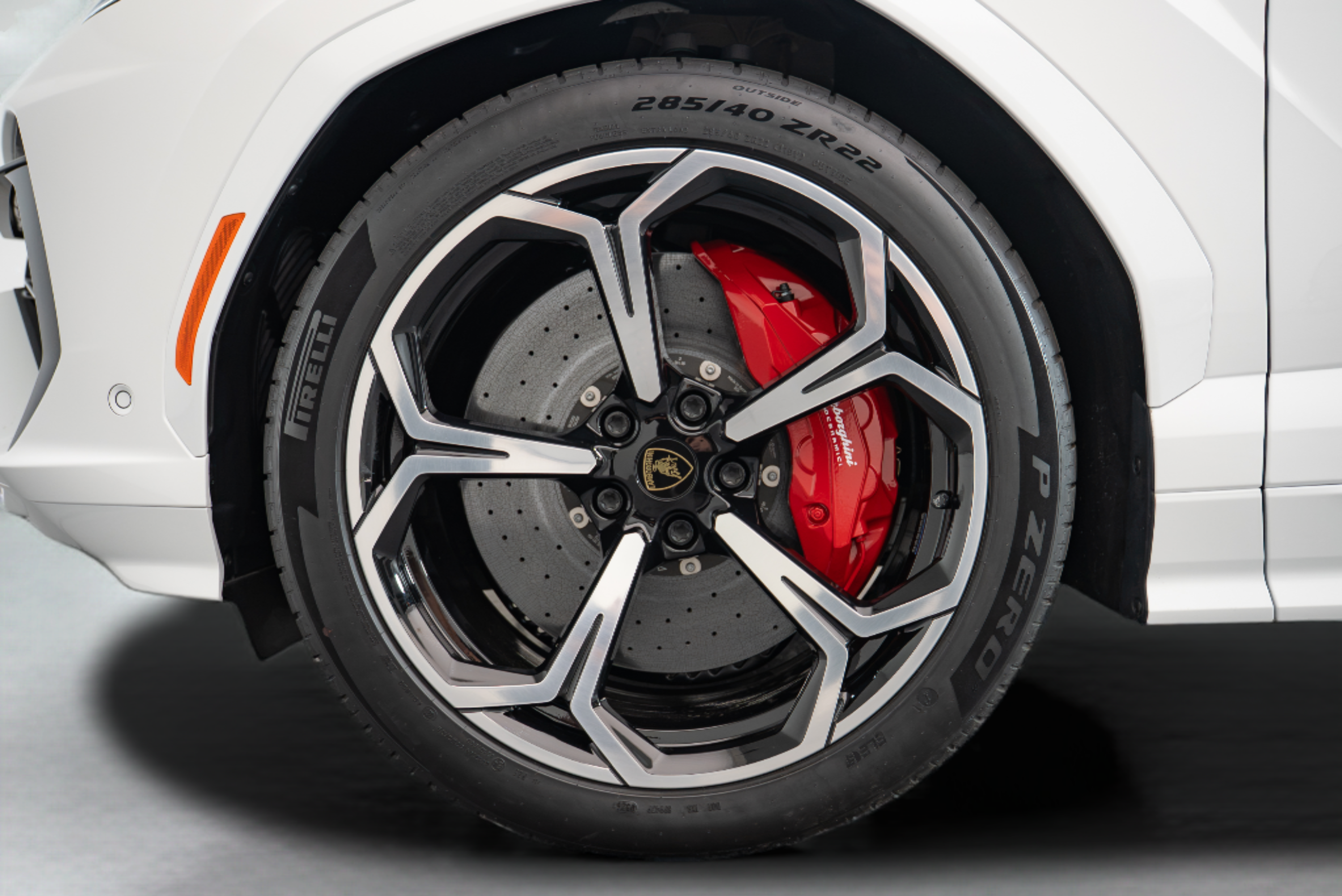 2026 Lamborghini Urus SE