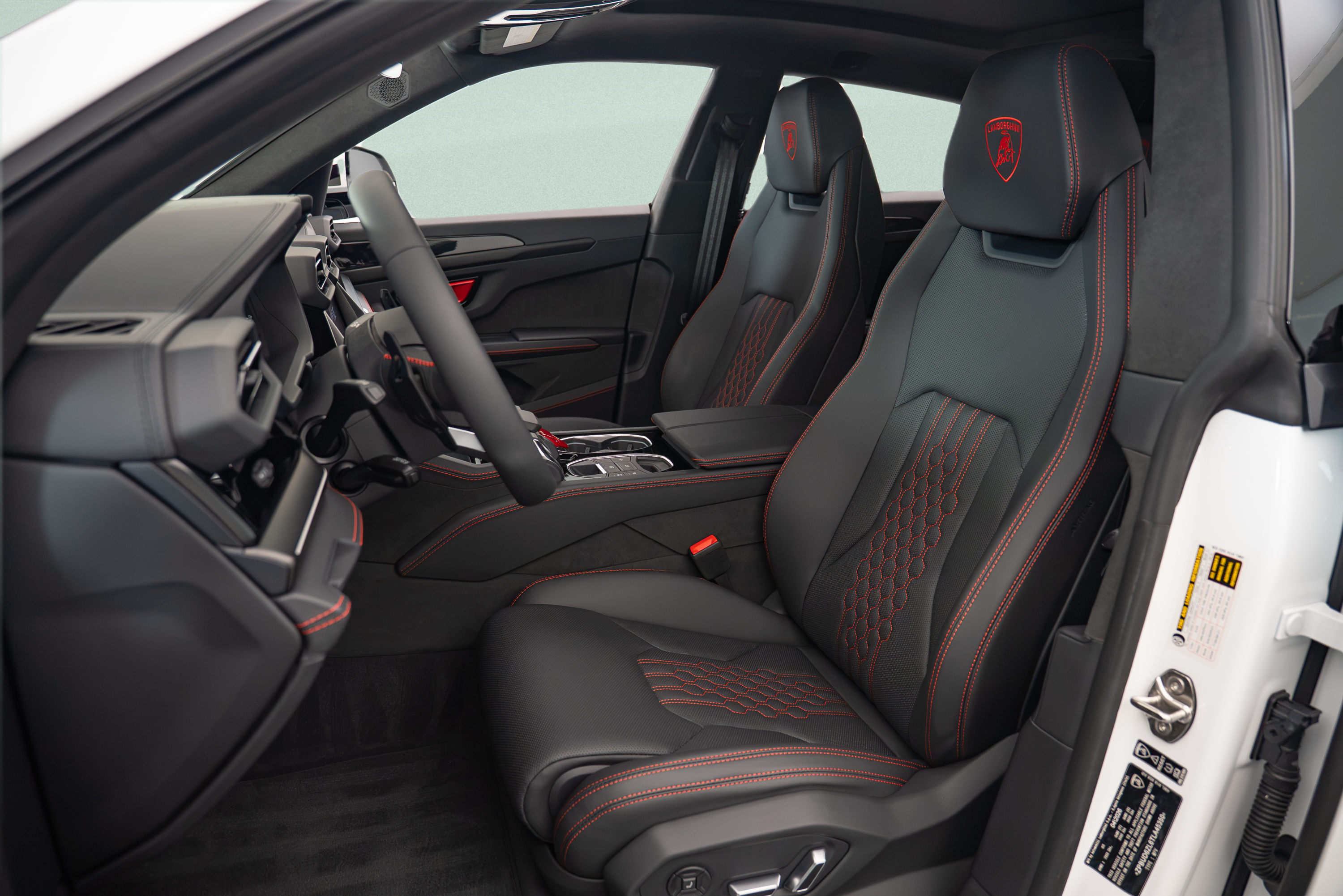2026 Lamborghini Urus SE