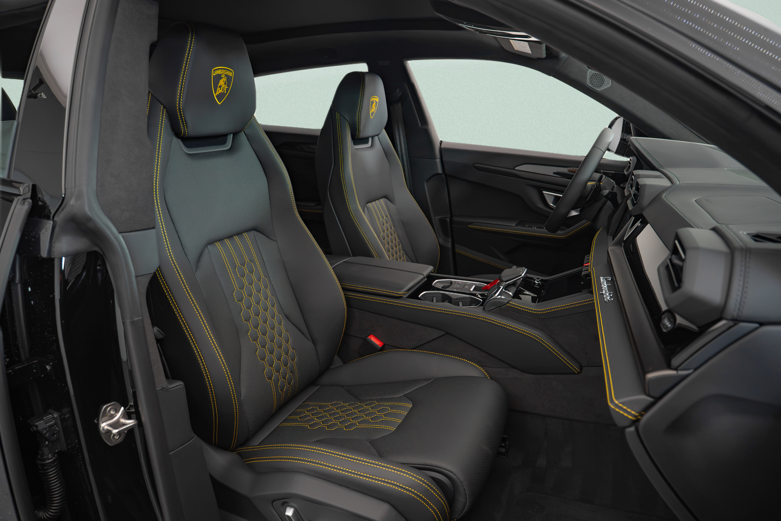 2026 Lamborghini Urus SE