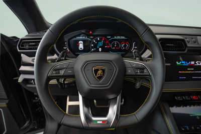 2026 Lamborghini Urus SE