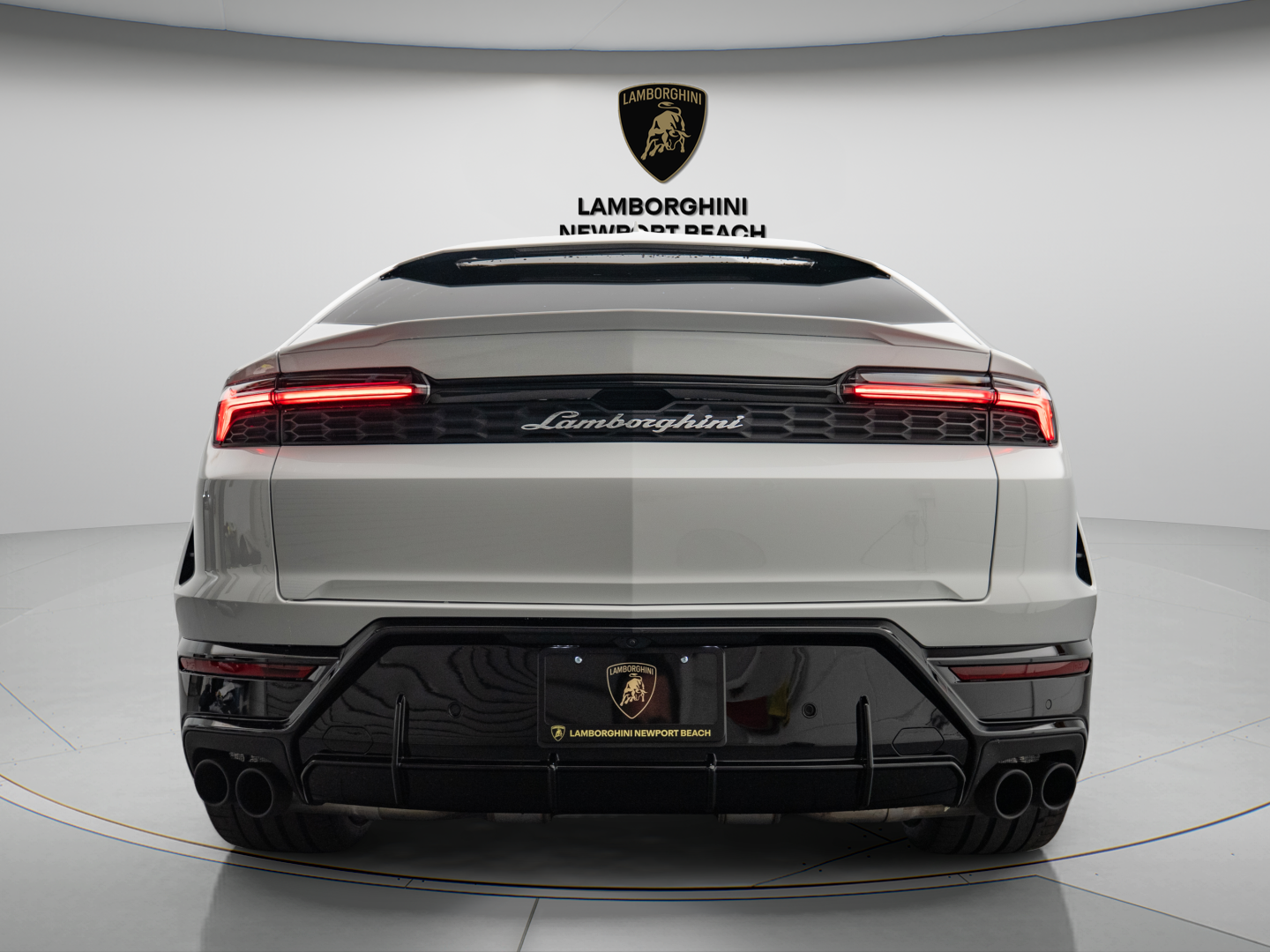 2025 Lamborghini Urus SE