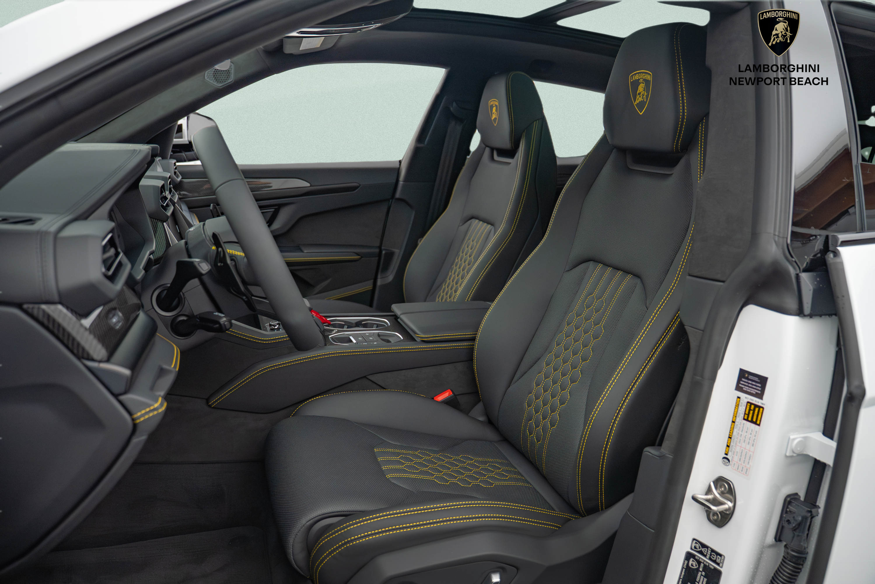 2025 Lamborghini Urus SE