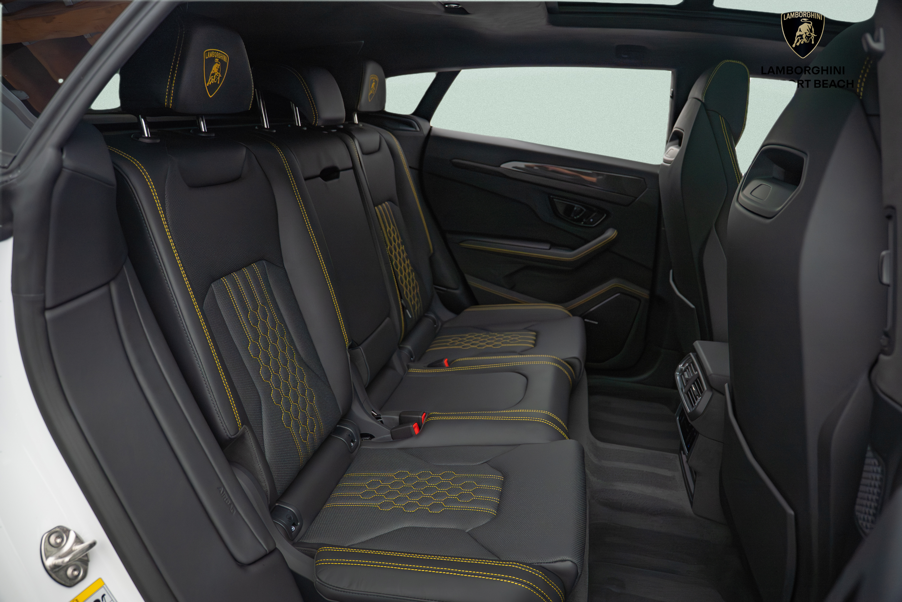 2025 Lamborghini Urus SE
