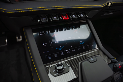 2025 Lamborghini Urus SE