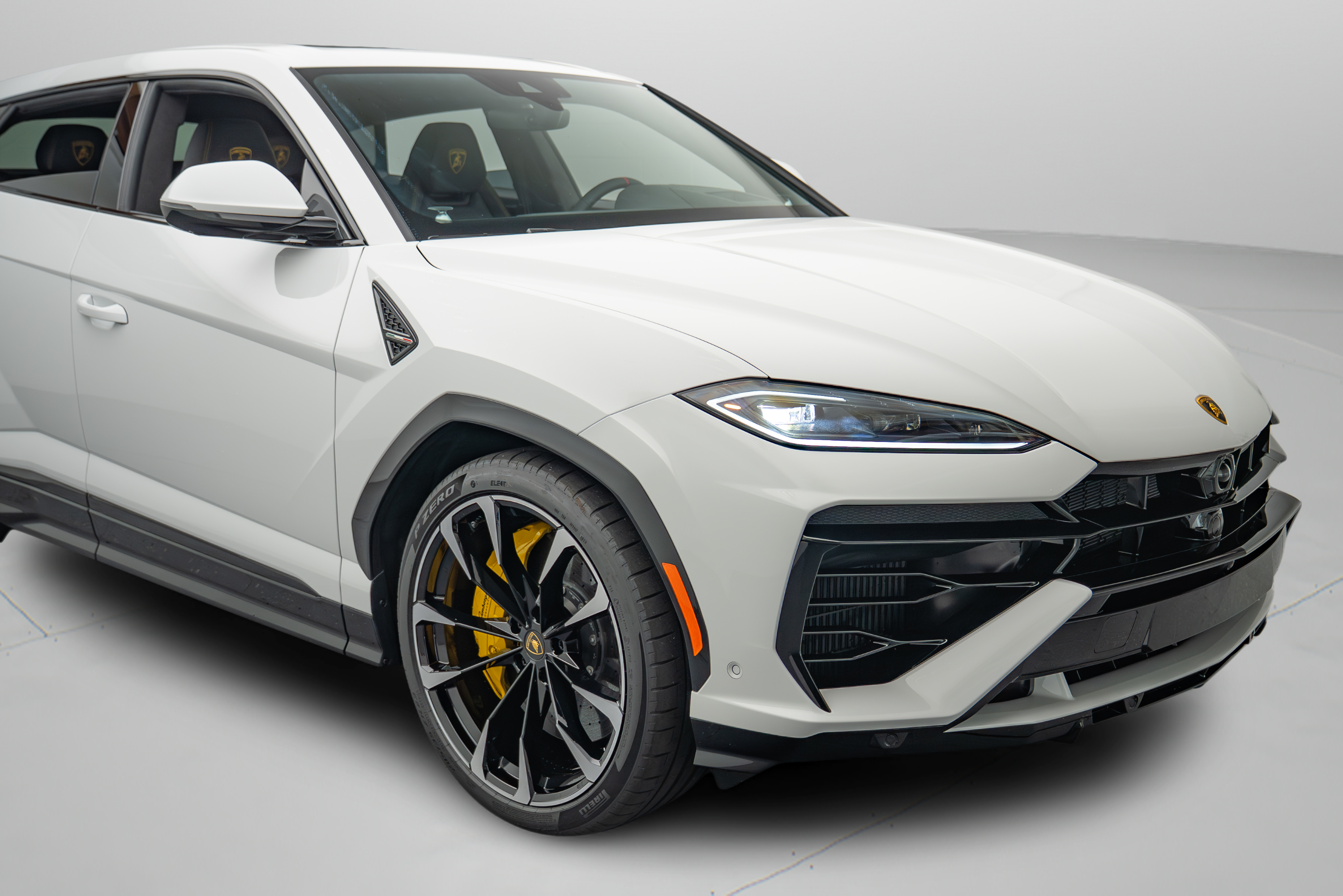 2025 Lamborghini Urus SE