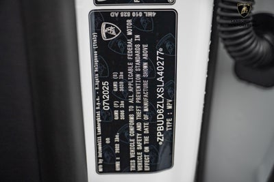 2025 Lamborghini Urus SE