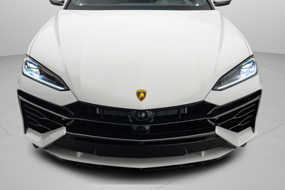 2025 Lamborghini Urus SE